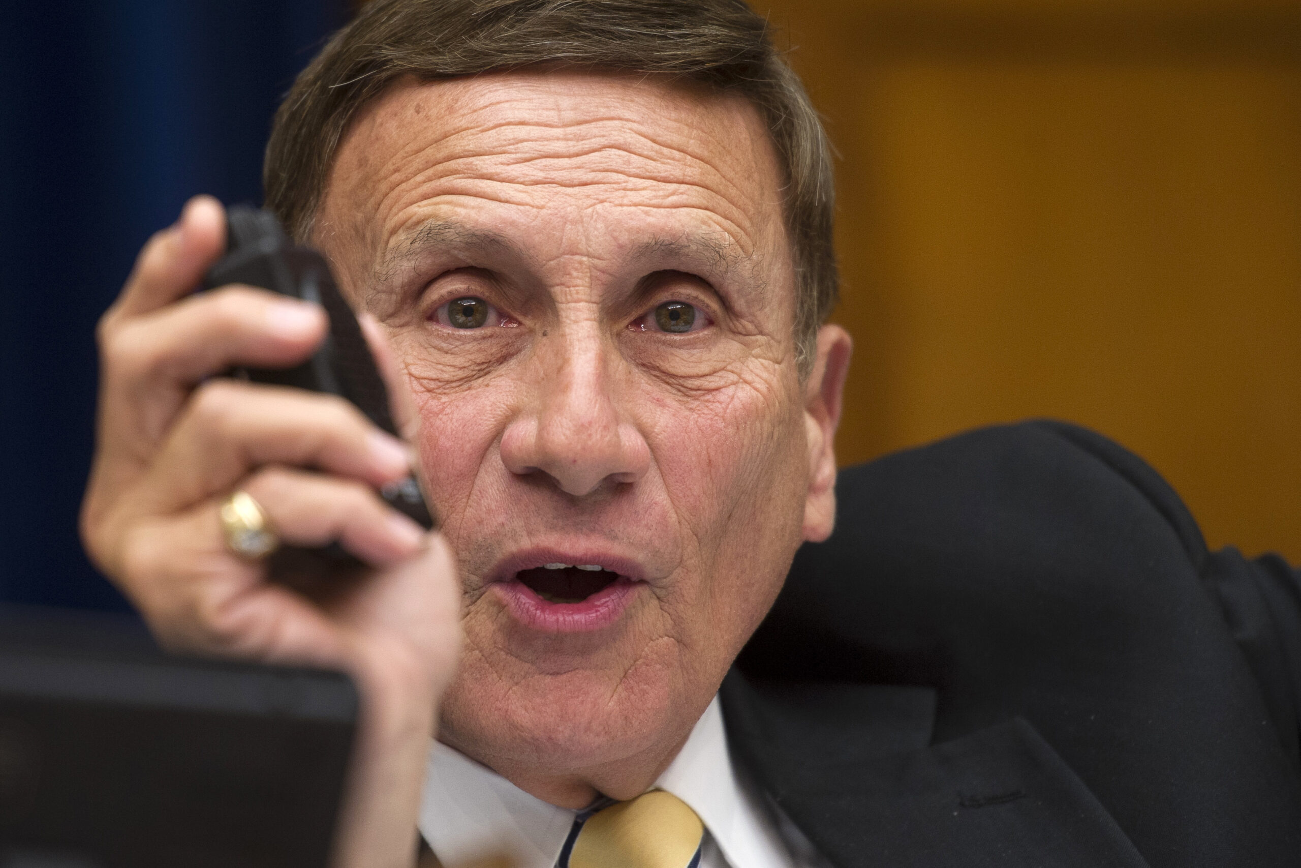 House shifts gears, will vote on approval of Iran deal
