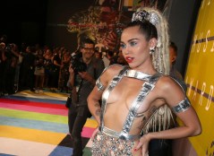 Miley for Hillary, said ‘Kardashians are better than Trump’
