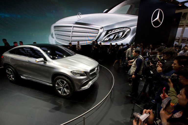 China probes automakers, technology firms