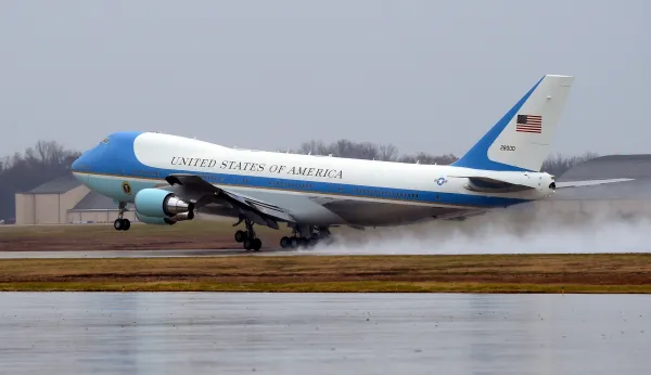 Custom upgrades add $600 million to Air Force One sticker price