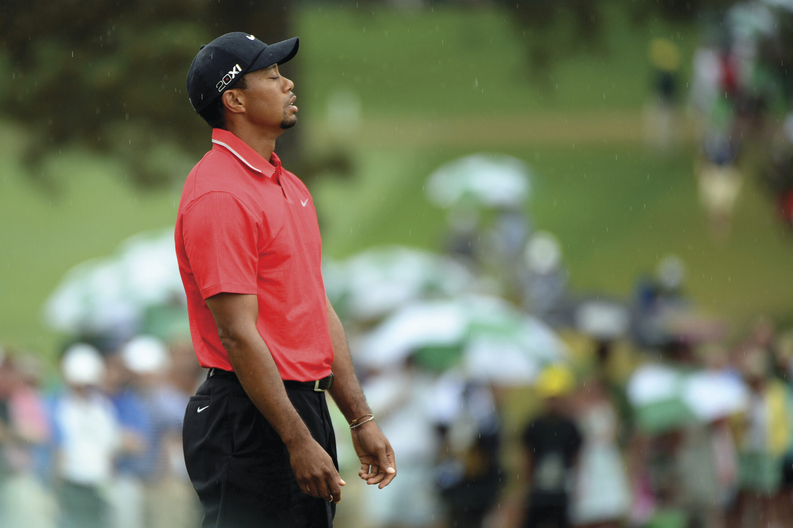 Tiger Woods dropped the ball by not disqualifying himself at Masters