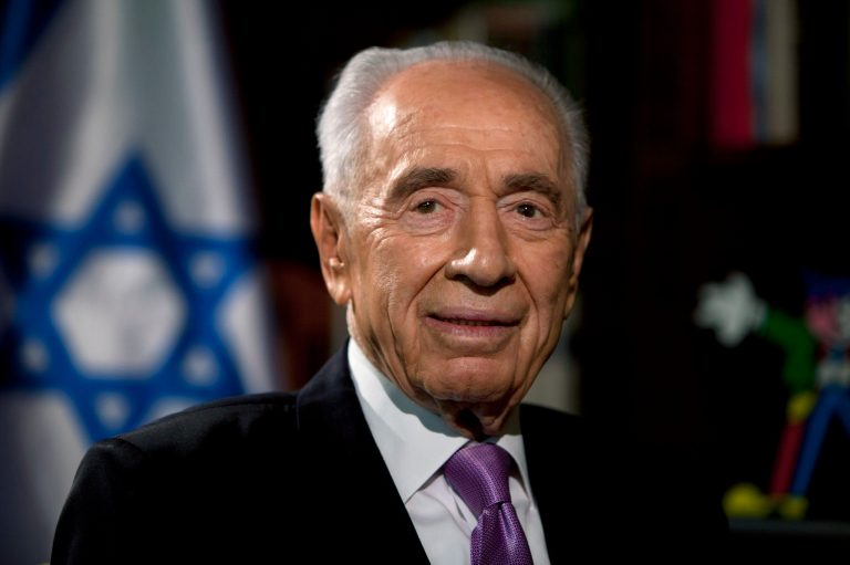 Israel’s Peres says politics broke up his marriage