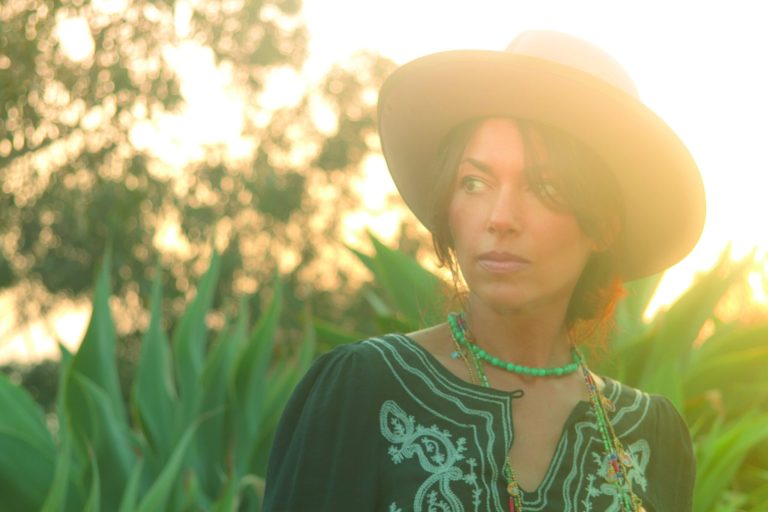 Susanna Hoffs soars on solo ‘Someday’