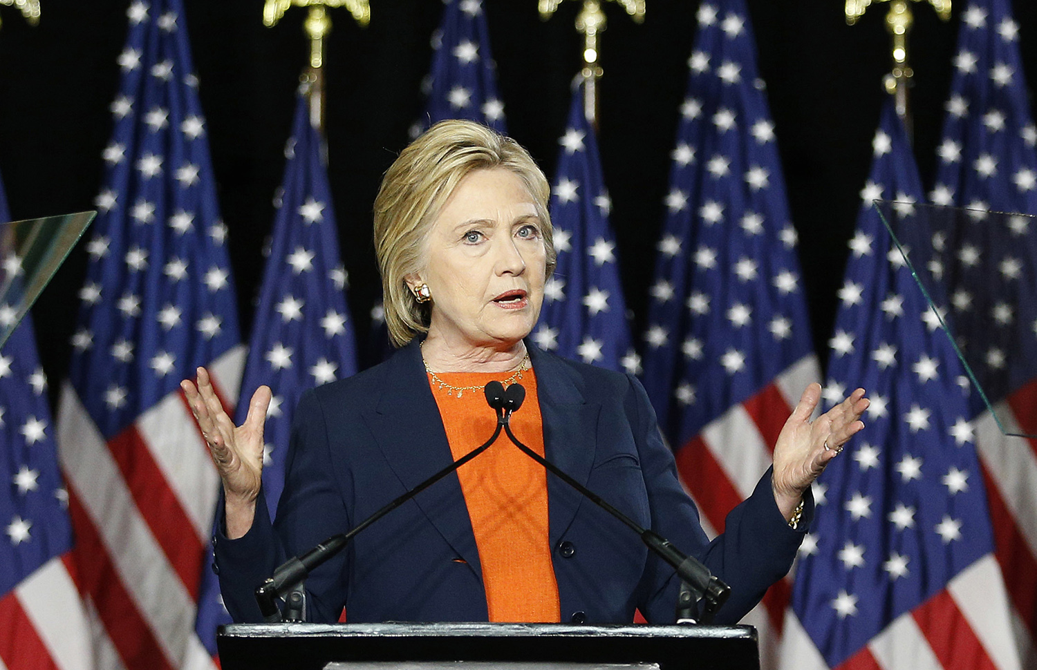 Clinton blows off Fox News