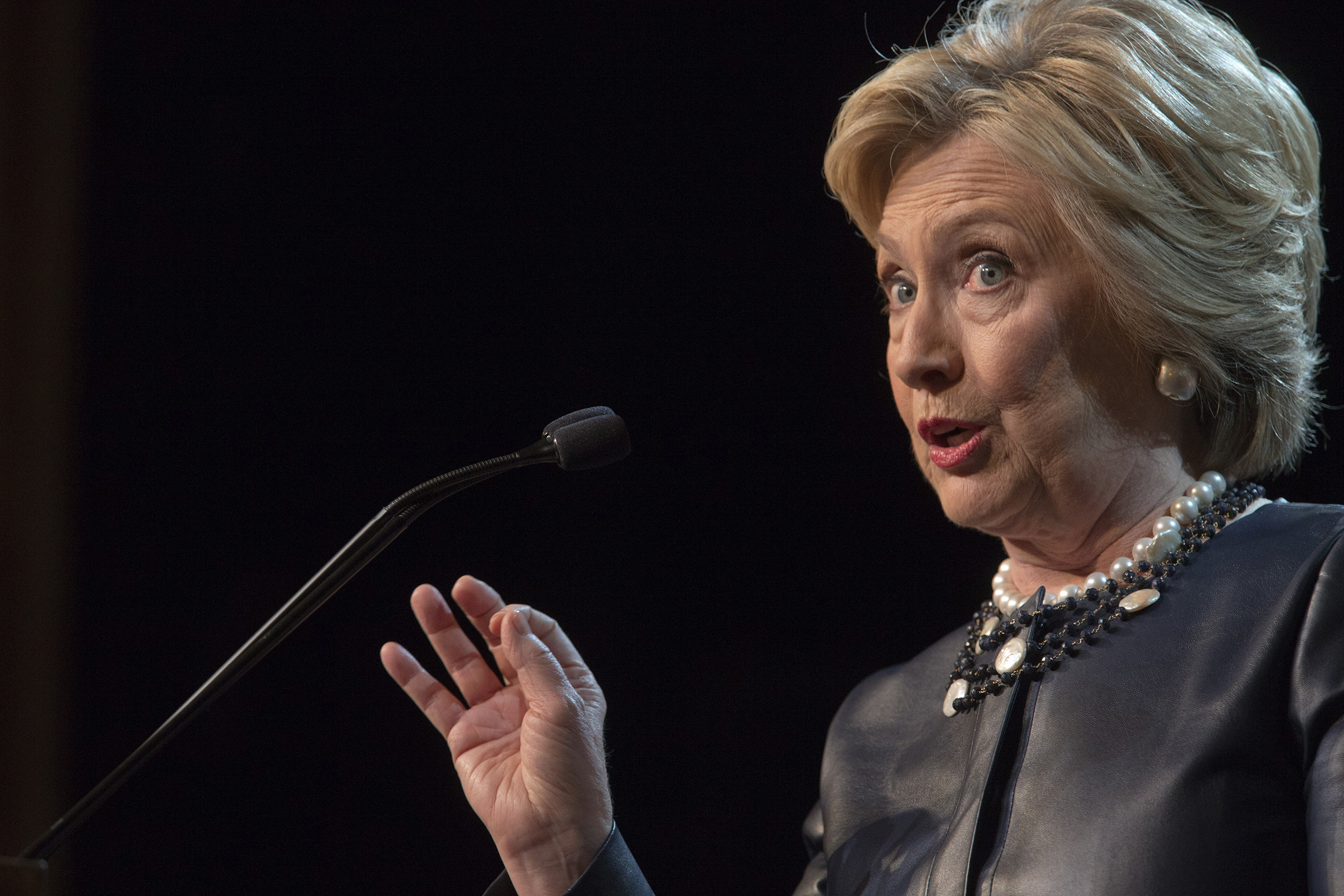 FBI orders State Dept. to halt review of Clinton emails