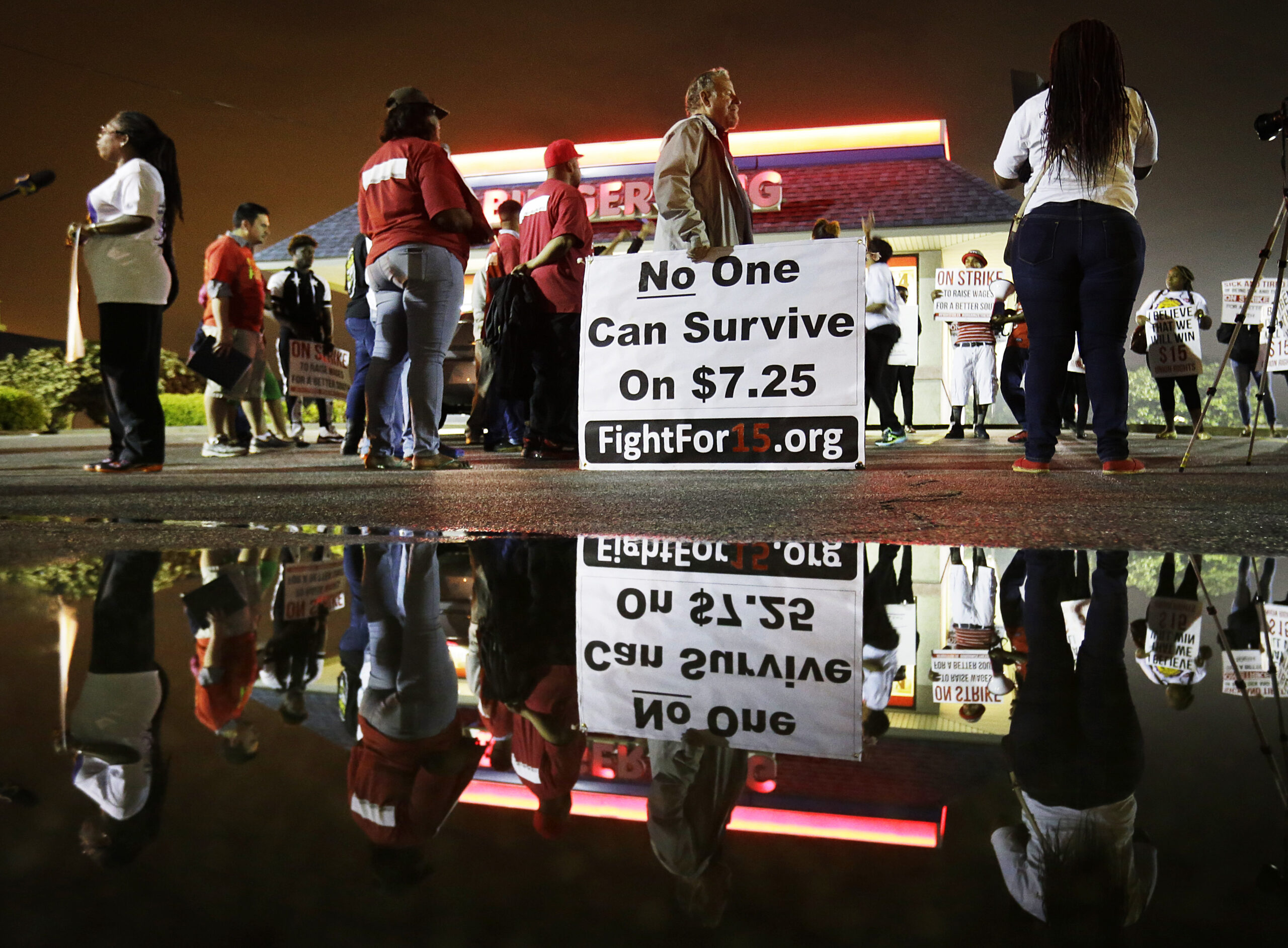 Trump scrambles the politics of the minimum wage