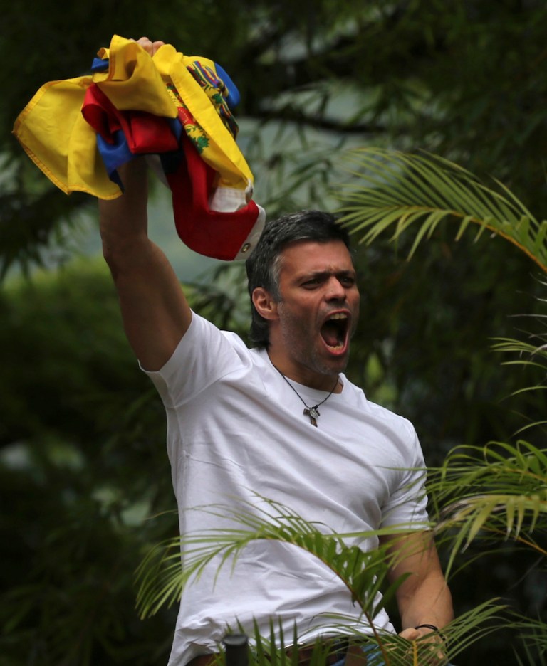 Leopoldo Lopez Vows to Carry On After Release From Venezuela Prison