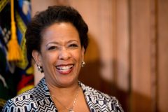 Lynch praises Baltimore officials for de-escalating violence