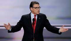 Rick Perry authorizes emergency release of oil reserve amid fears of Hurricane Harvey gas price spike