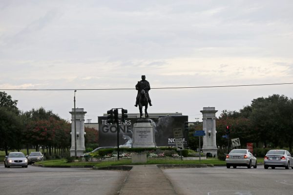 Groups sue to keep Confederate monuments in New Orleans