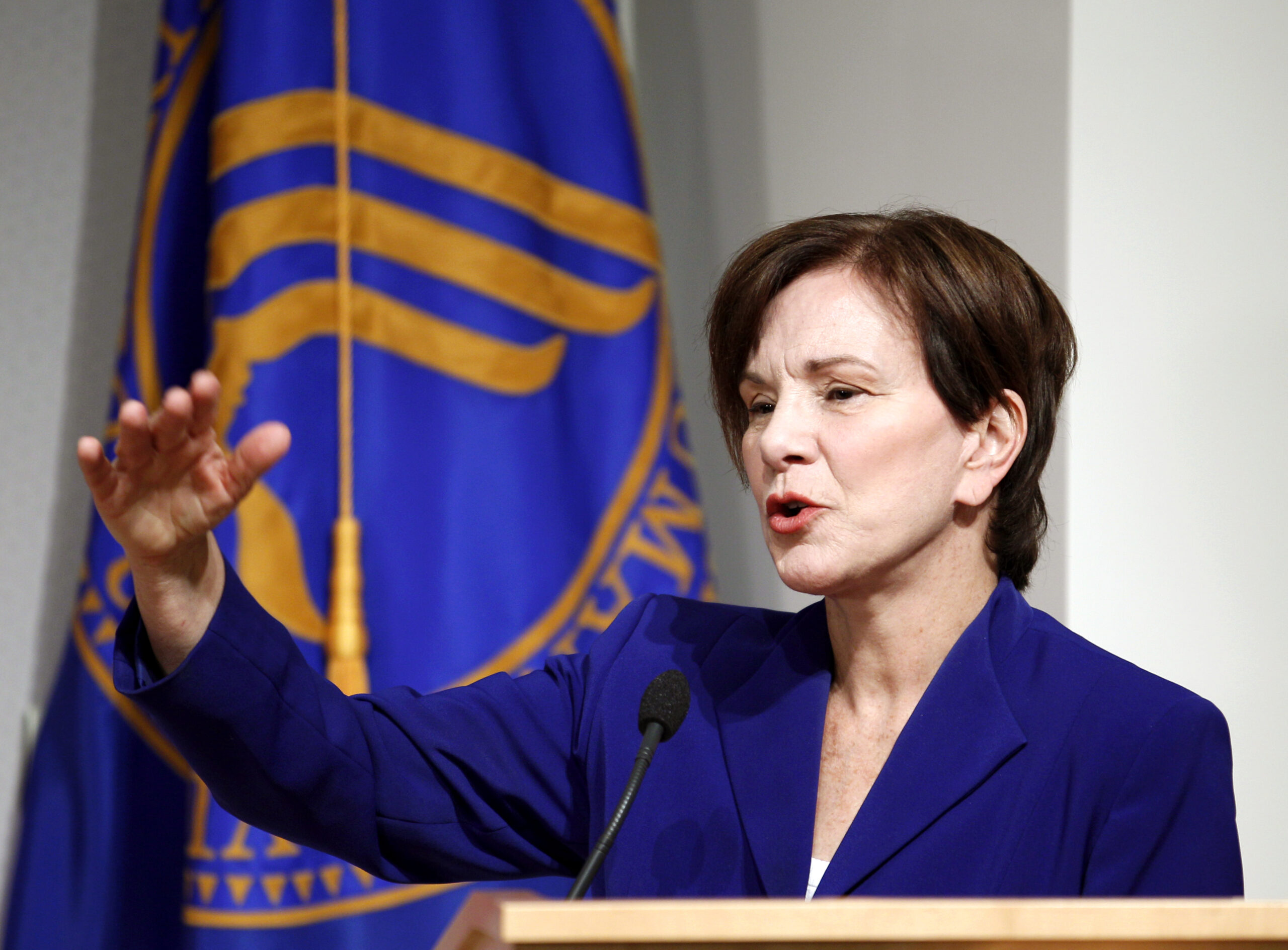 FDA defends itself from EpiPen critics