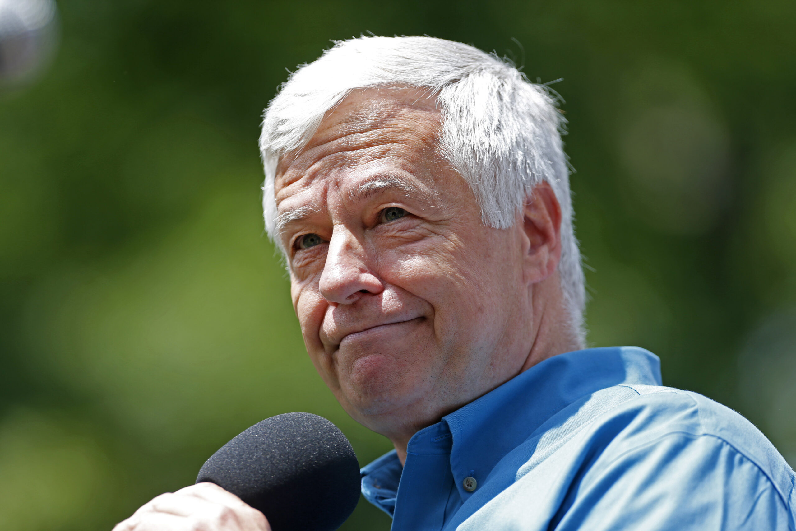 Maine Democratic gubernatorial candidate promotes video with sexual remark about Sen. Susan Collins