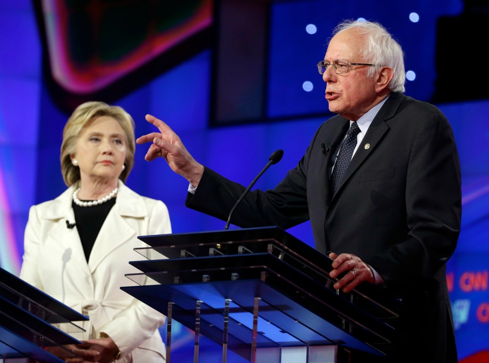 Sanders moves within two points of Clinton nationally
