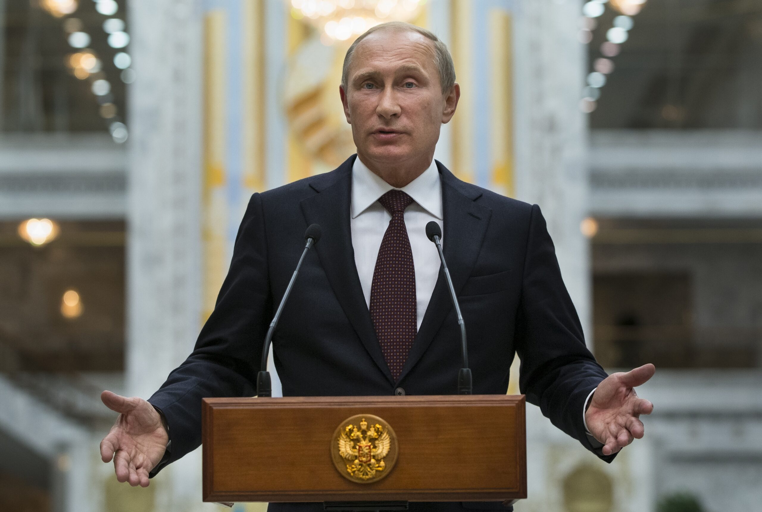 While Obama is distracted by ISIS, Russia and China pounce