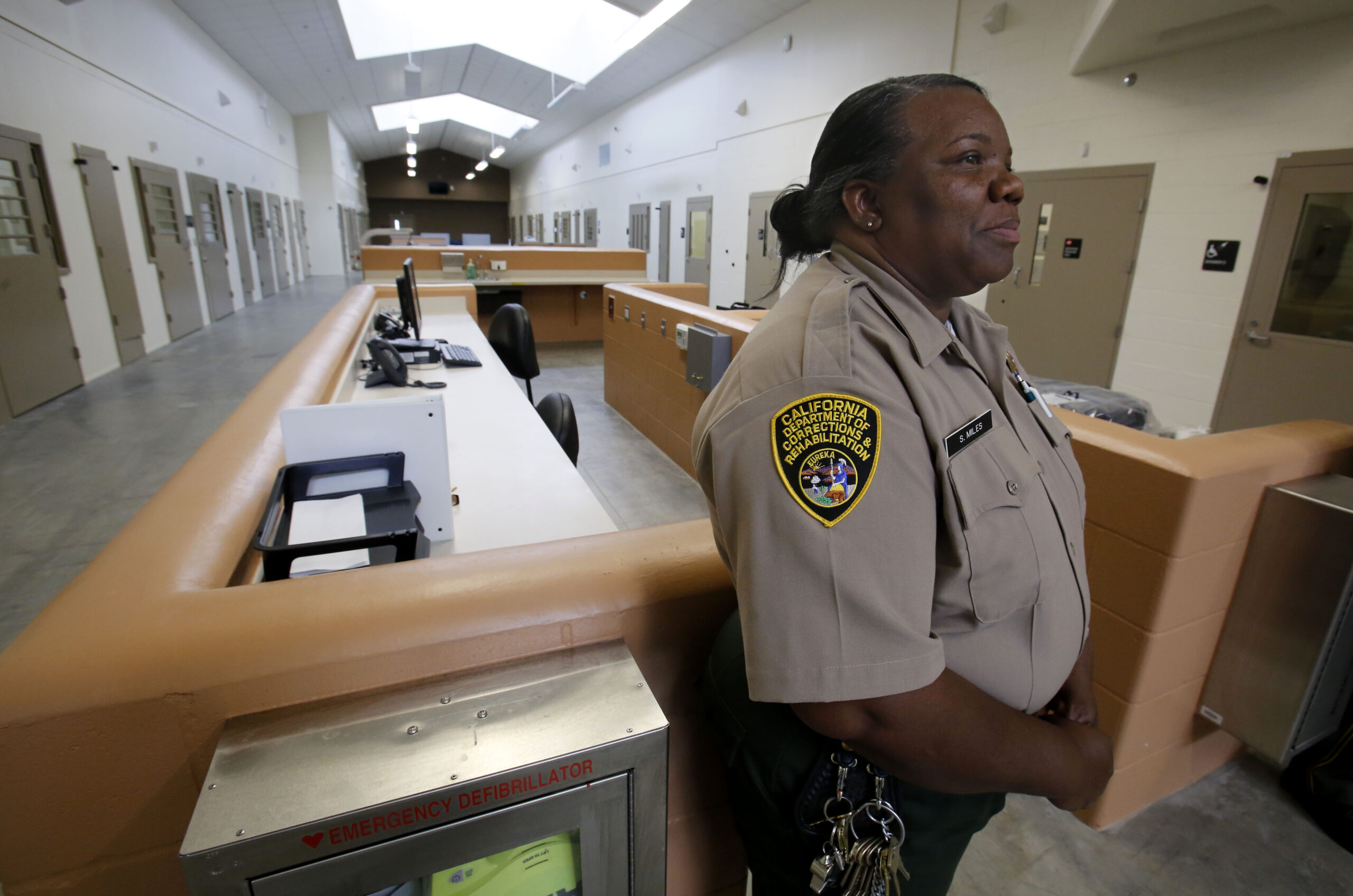 Brown seeks money for troubled prison medical unit