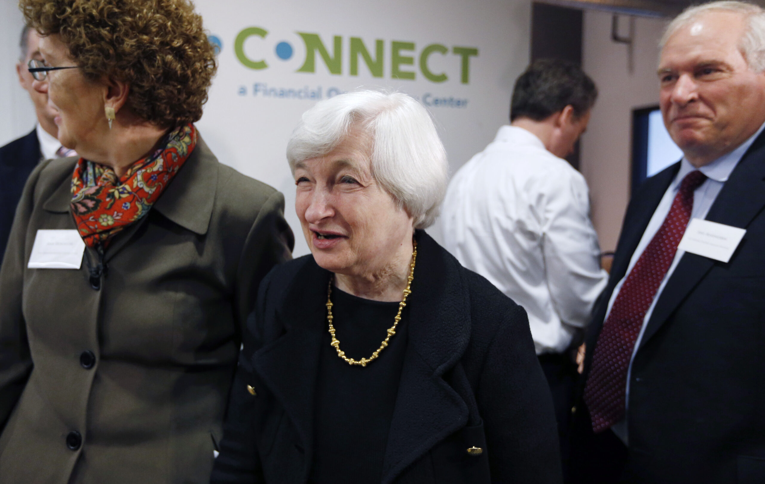 Fed Reserve Chair tours Boston-area job center