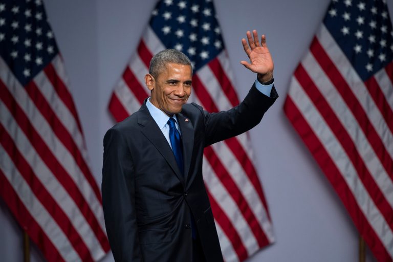 President Obama waves after speaking at the SelectUSA Investment Summit, Monday, March 23, 2015, in National Harbor, Md. (AP Photo/Cliff Owen)