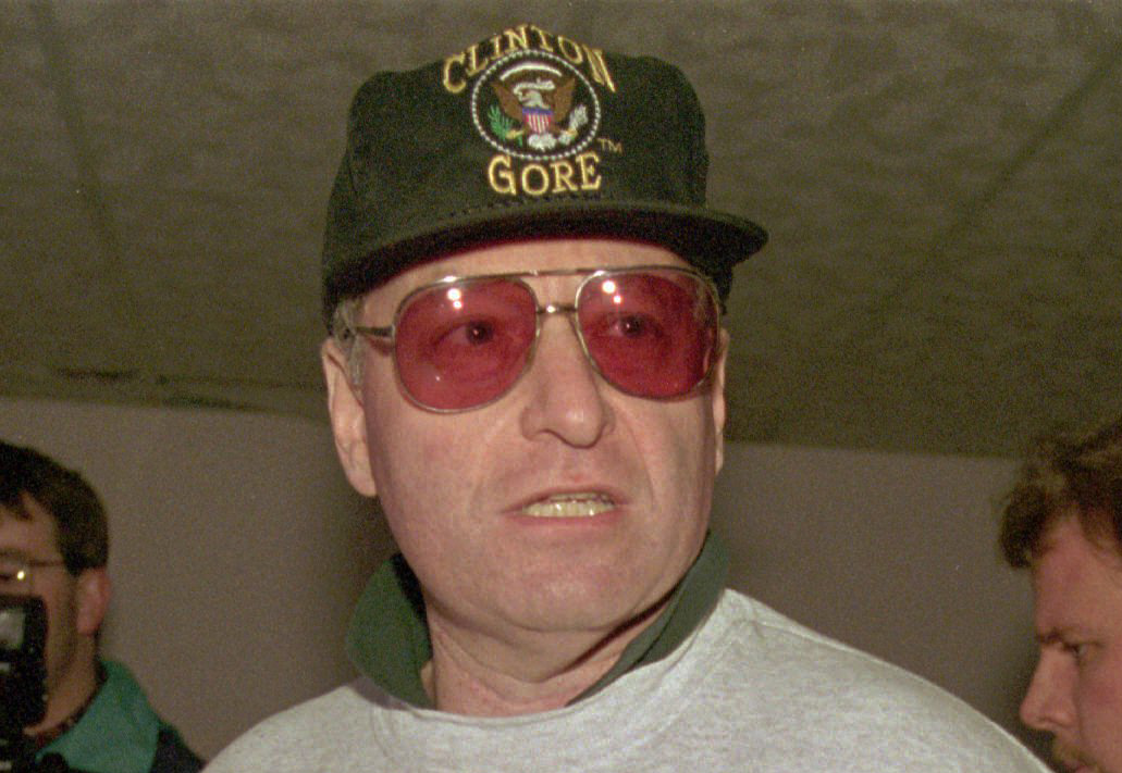 Ponzi schemer Steven Hoffenberg pledges $50 million to help Trump