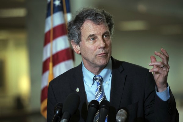 Brown presses regulators on plans for ‘shadow banks’