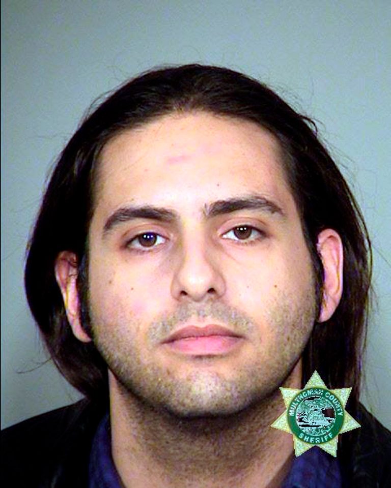 Man who disrupted Oregon flight gets probation