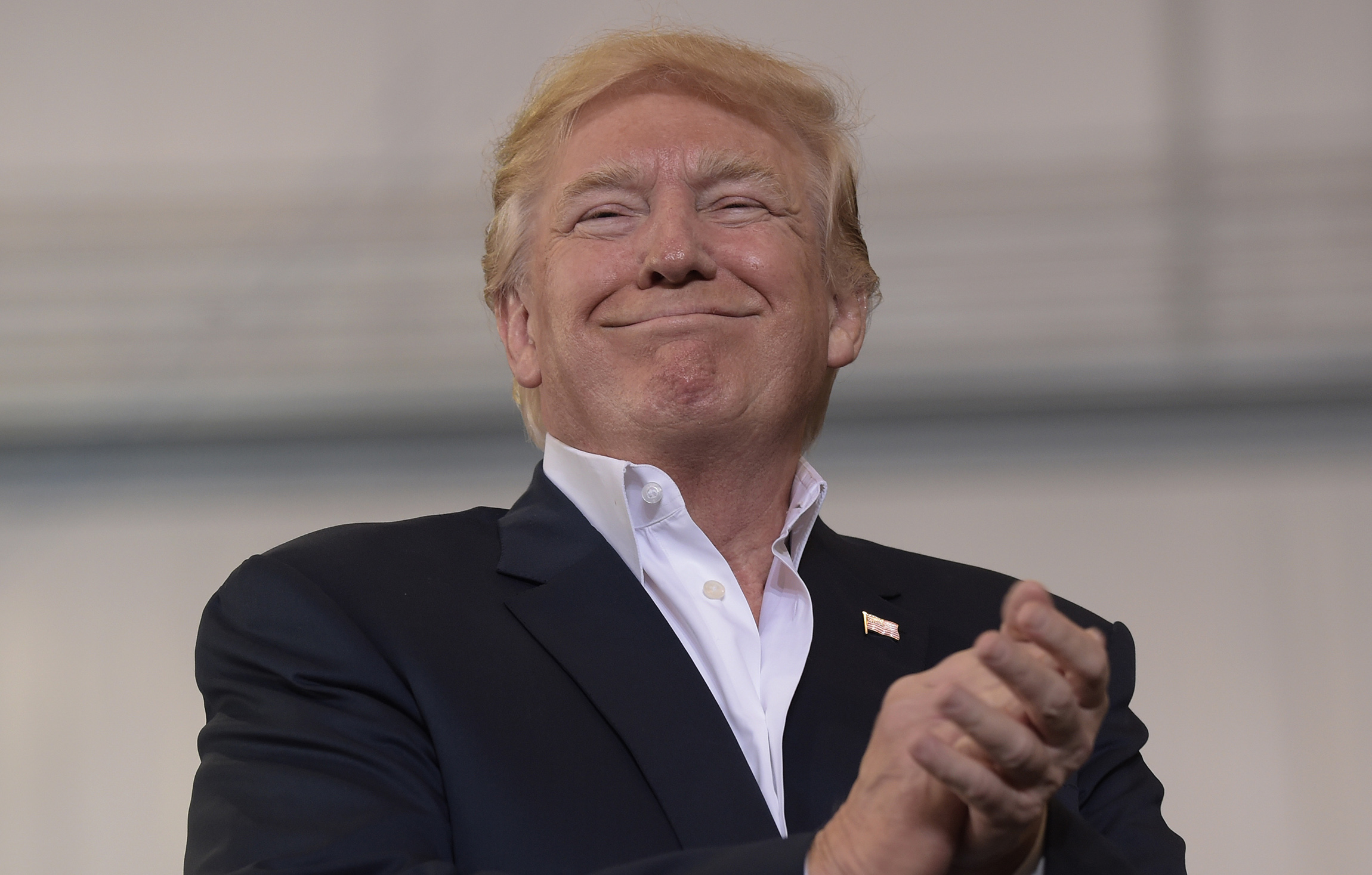 Trump: An hour of negotiations saved more than $1 billion on Air Force One