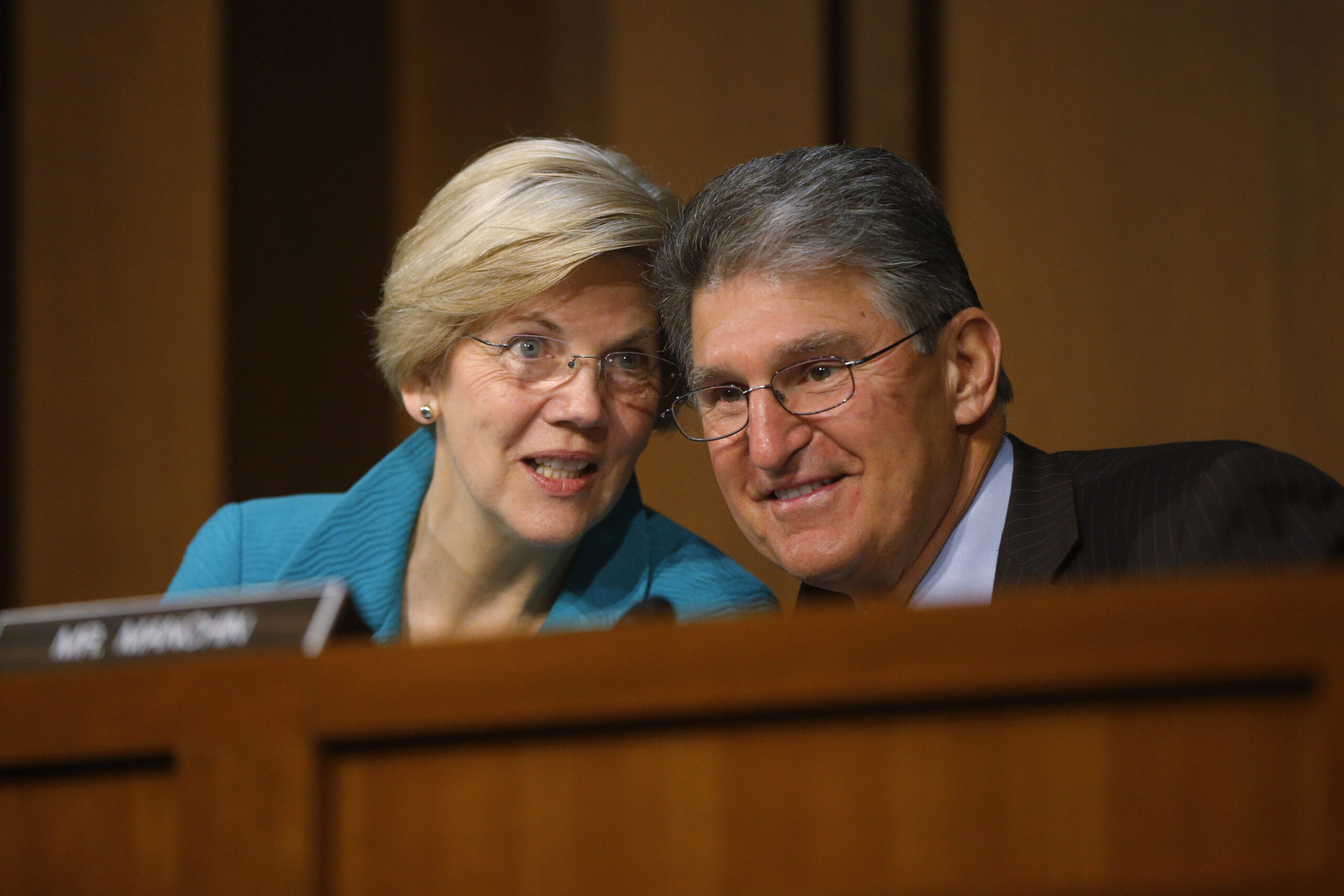 Warren and Manchin: No Wall Street insiders for Fed posts