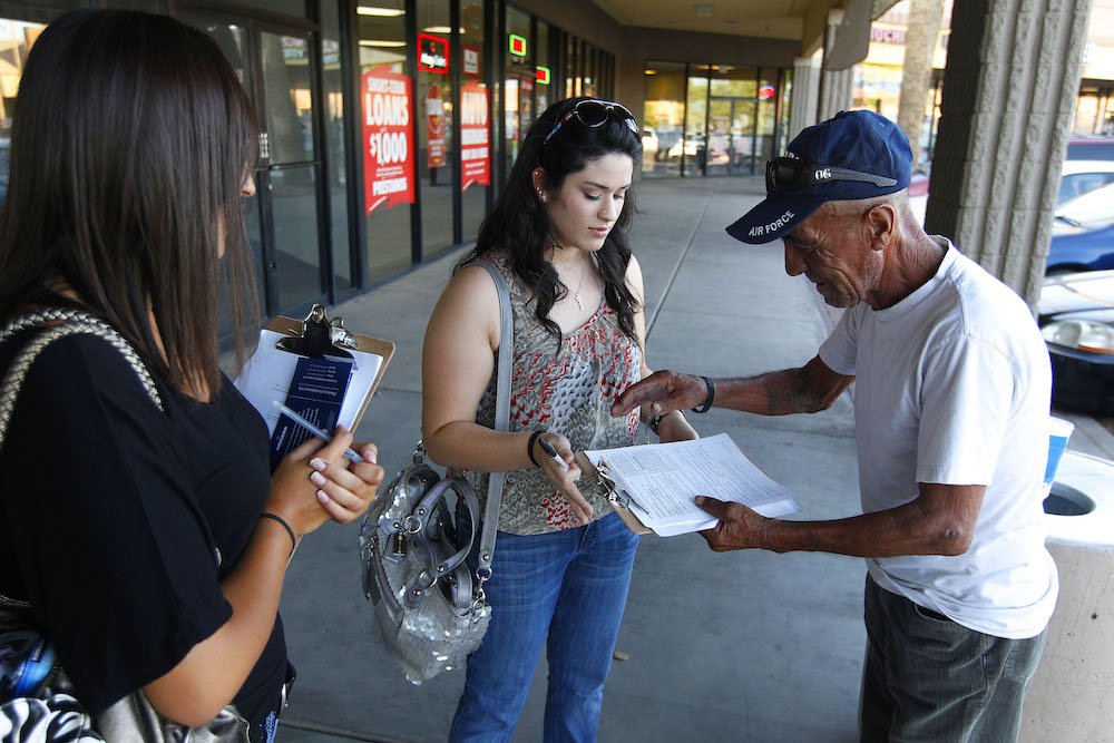 Gov’t targets Latinos for Obamacare signups