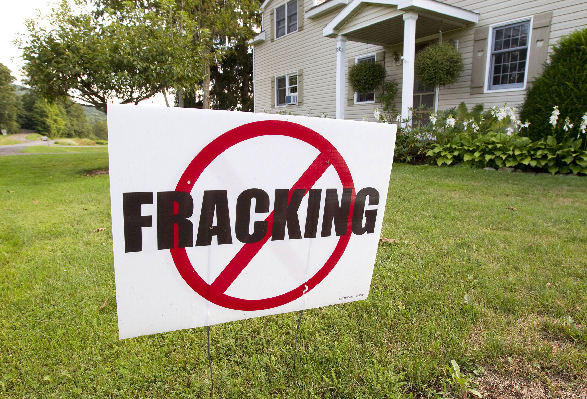 Feds accused of cutting into fracking protesters’ vacation time