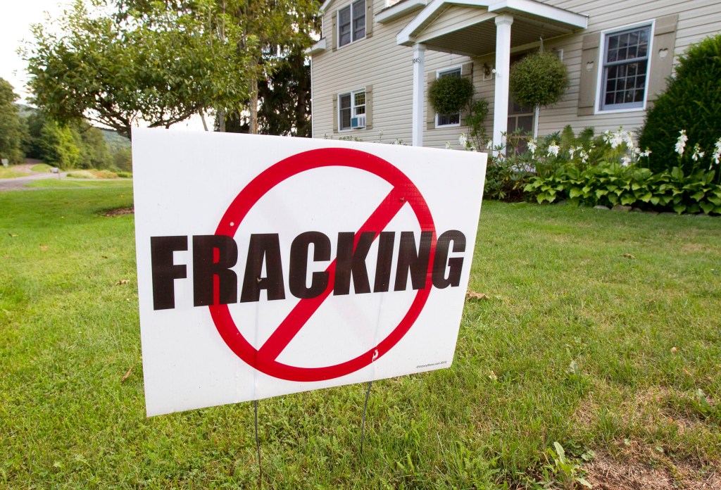 Feds accused of cutting into fracking protesters’ vacation time