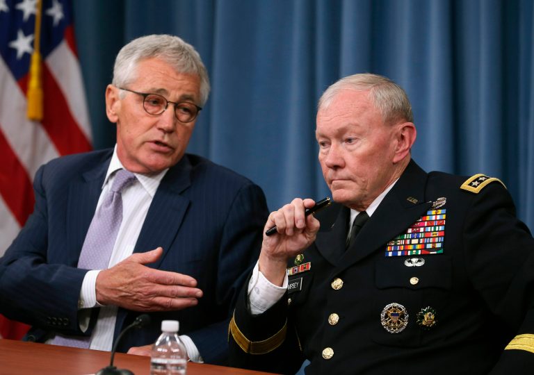 Defense Secretary Chuck Hagel (L) said the Islamic State is a threat 