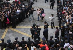 Stampede kills 6 primary schoolchildren in China