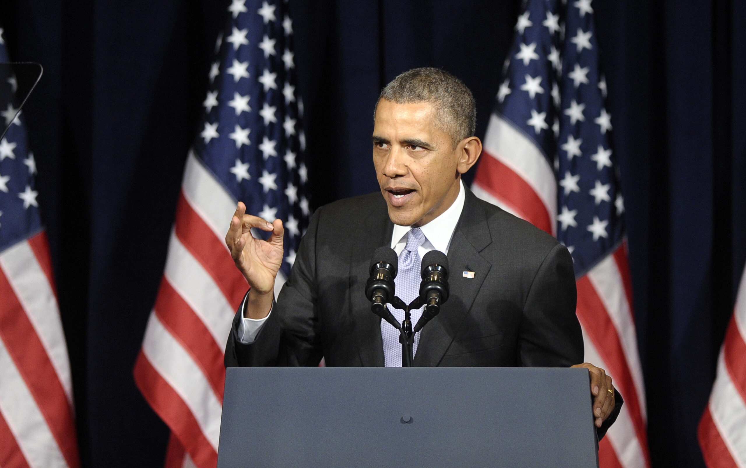 Obama challenges Congress to help create jobs