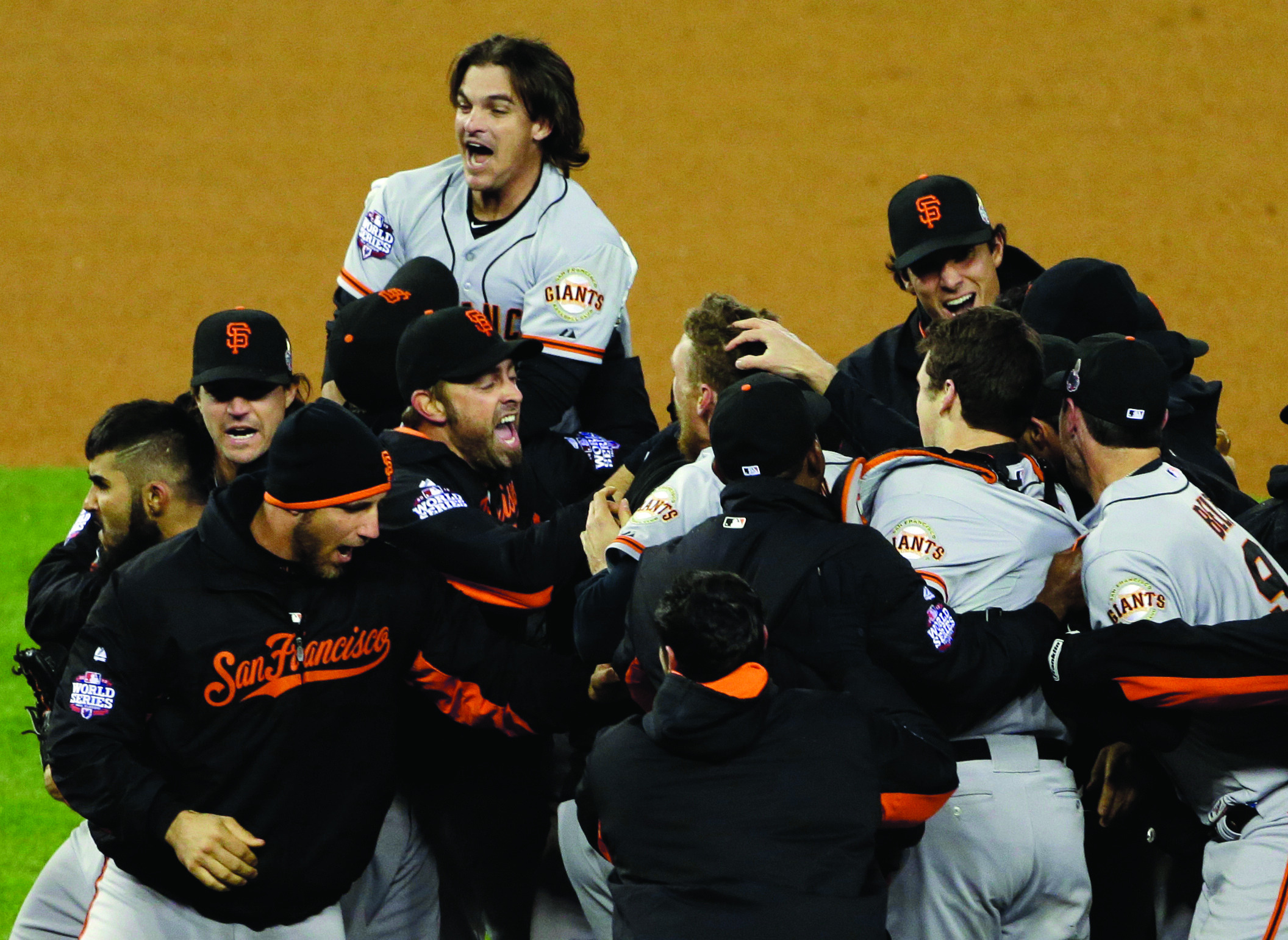 Giants finish sweep for second World Series title in three years
