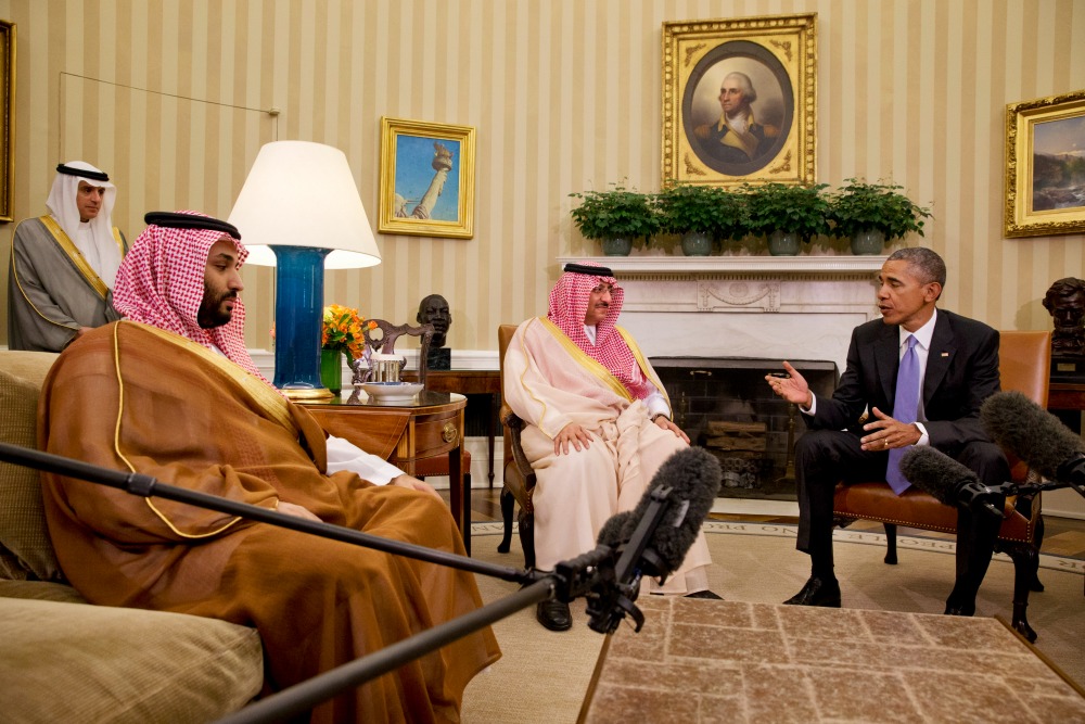 Obama sits down with Saudis to talk oil transition