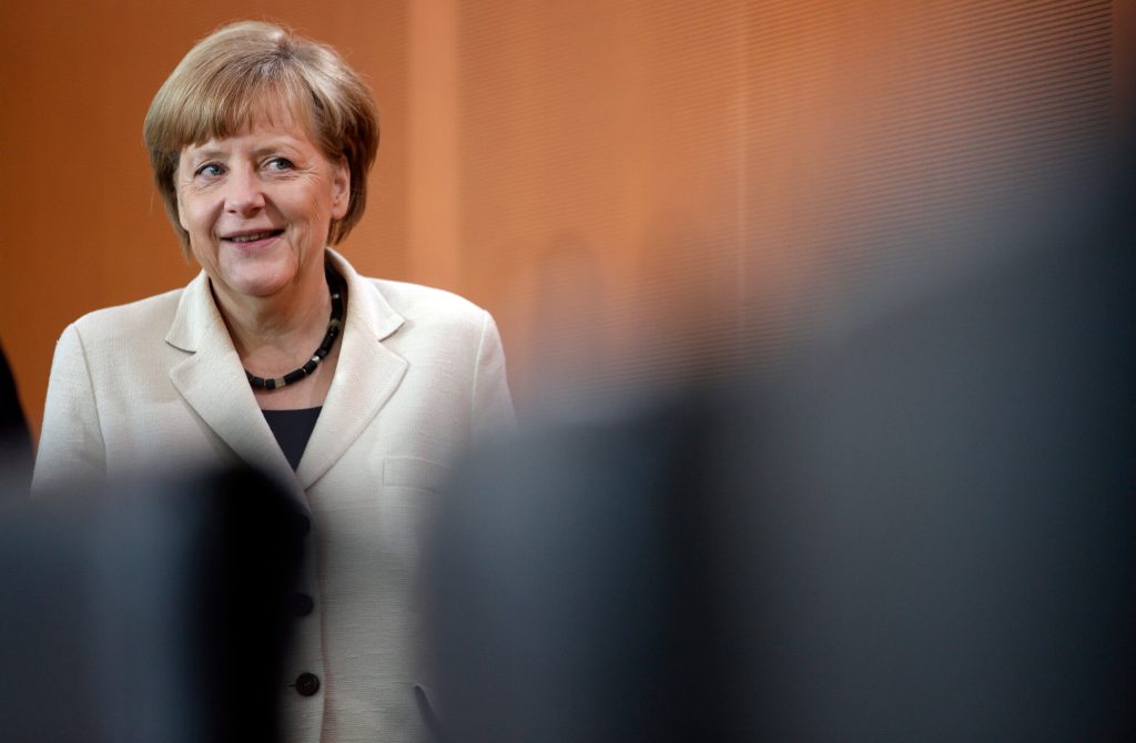 German lawmakers back early retirement plan