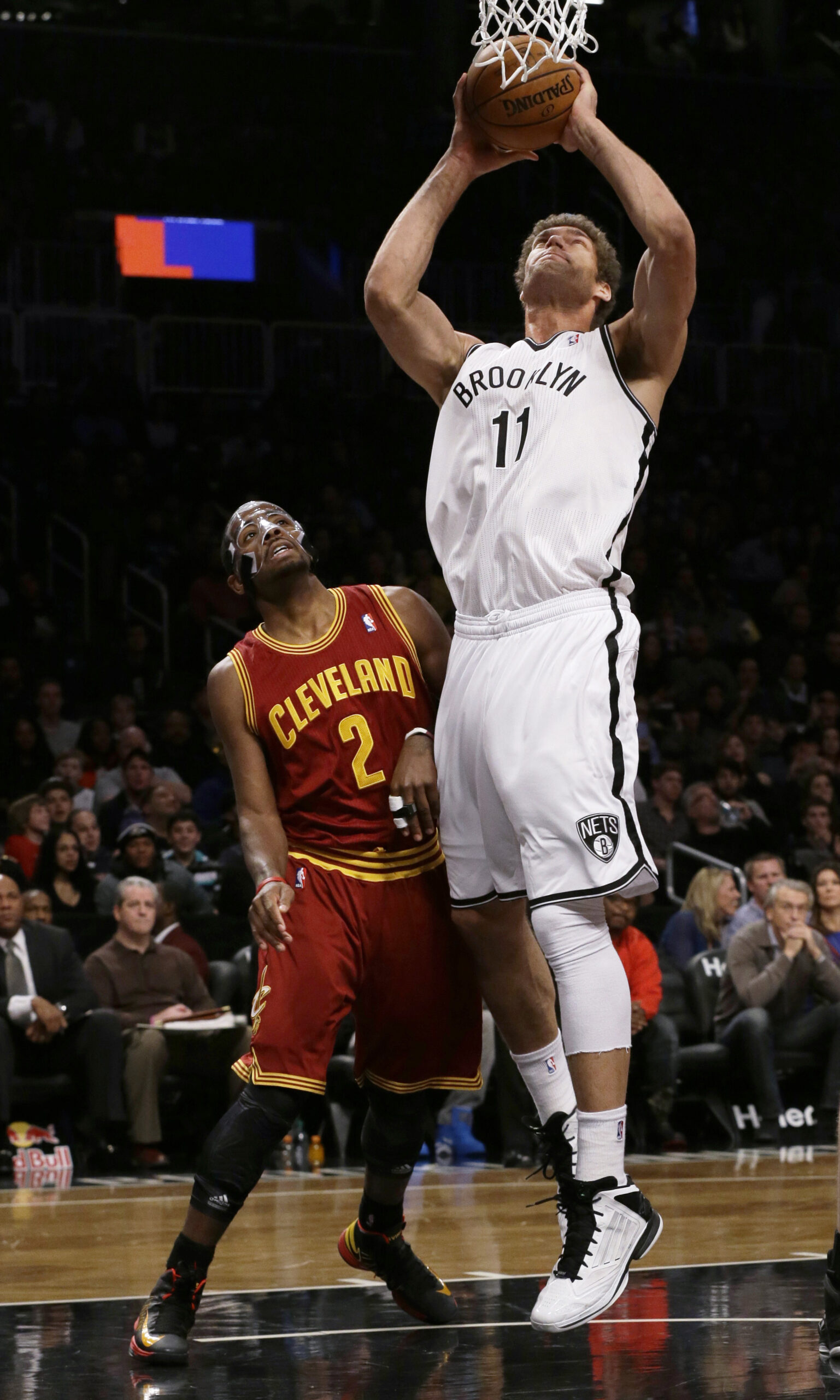 Nets hold off Cavs, move to 2-0 under Carlesimo