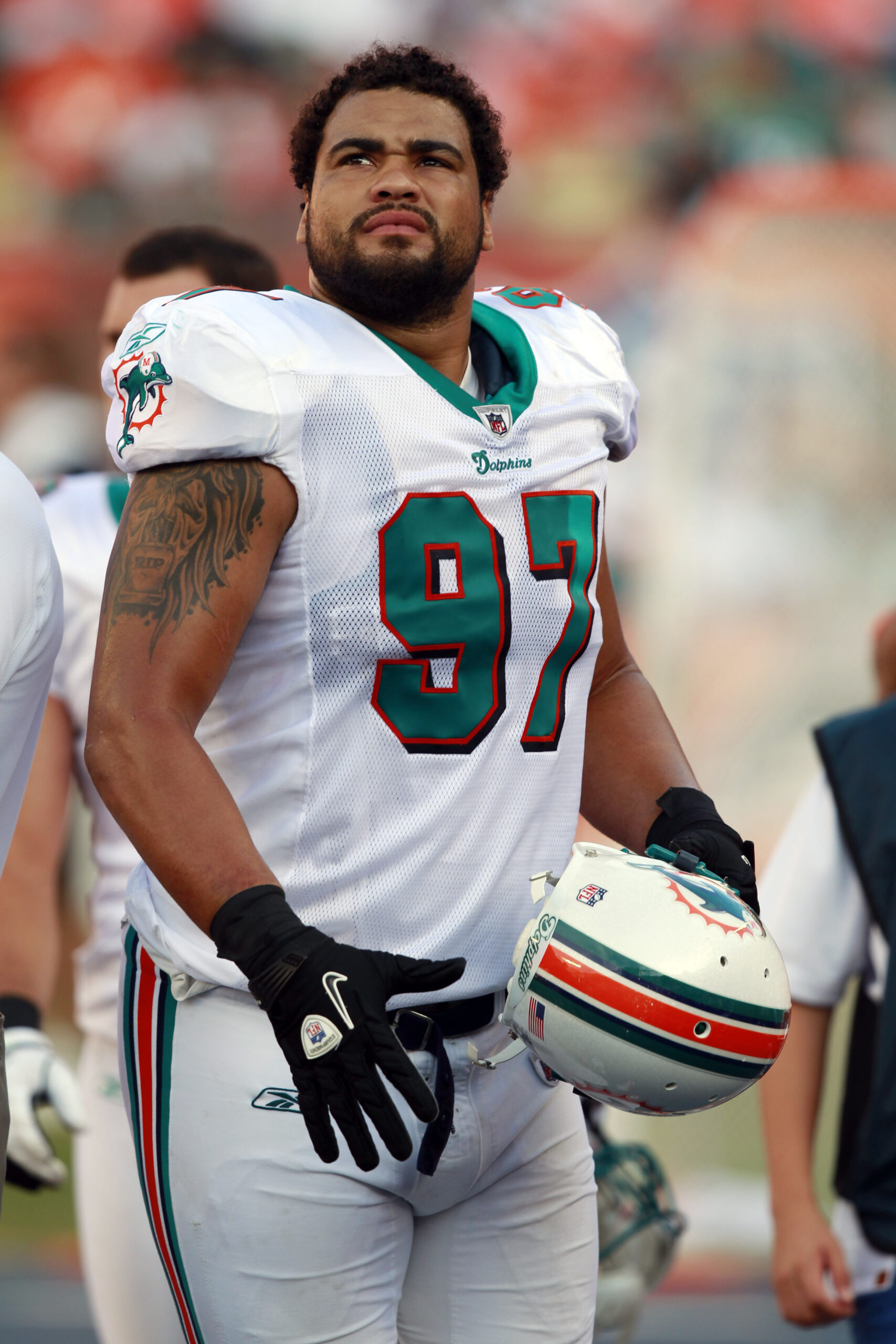 Redskins sign six players, including DE Phillip Merling