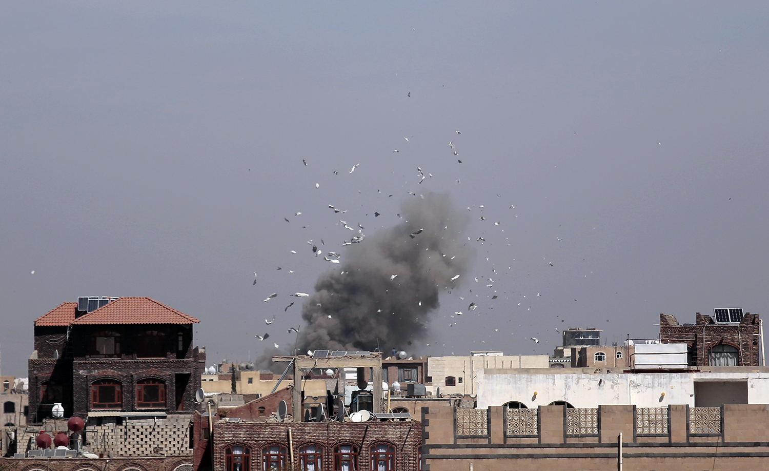 1 US service member killed in Yemen raid