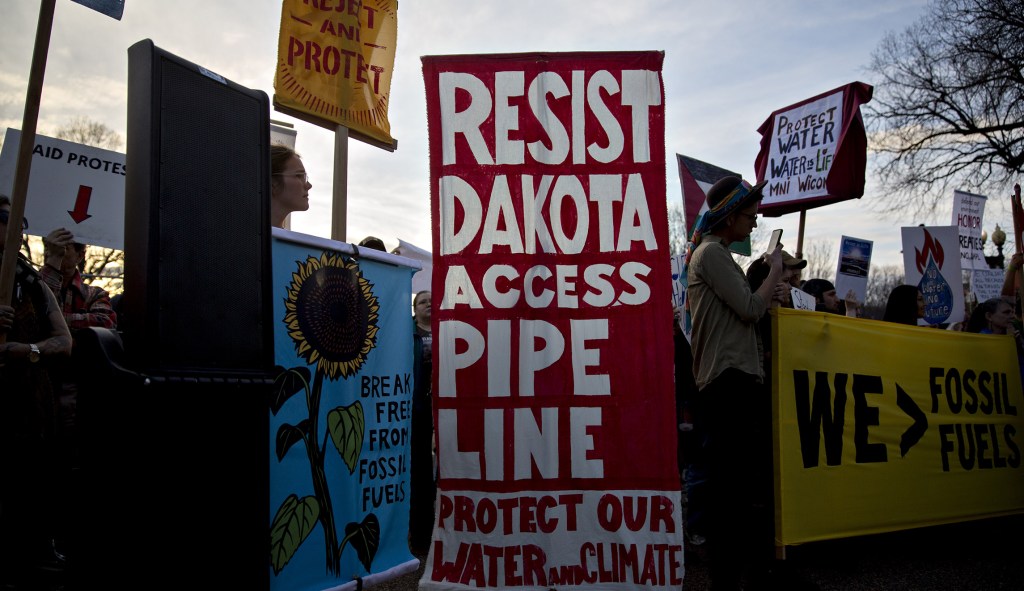 Judge orders redo of Dakota Access pipeline environmental review