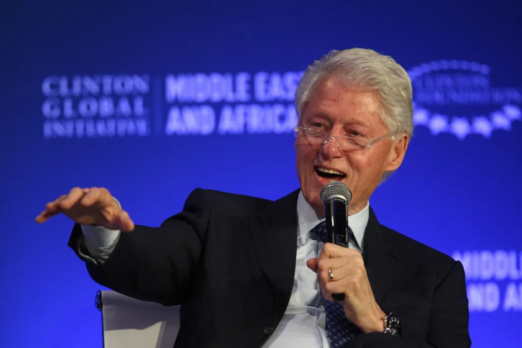 Clinton Foundation battles charity watchdog