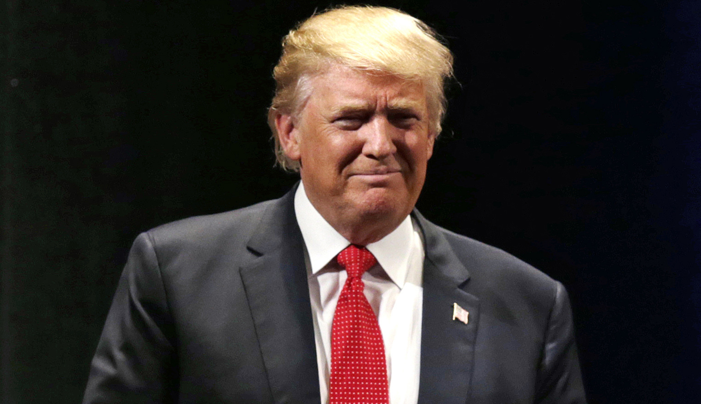 Trump touts heated interview between top White House aide and CNN host Jake Tapper