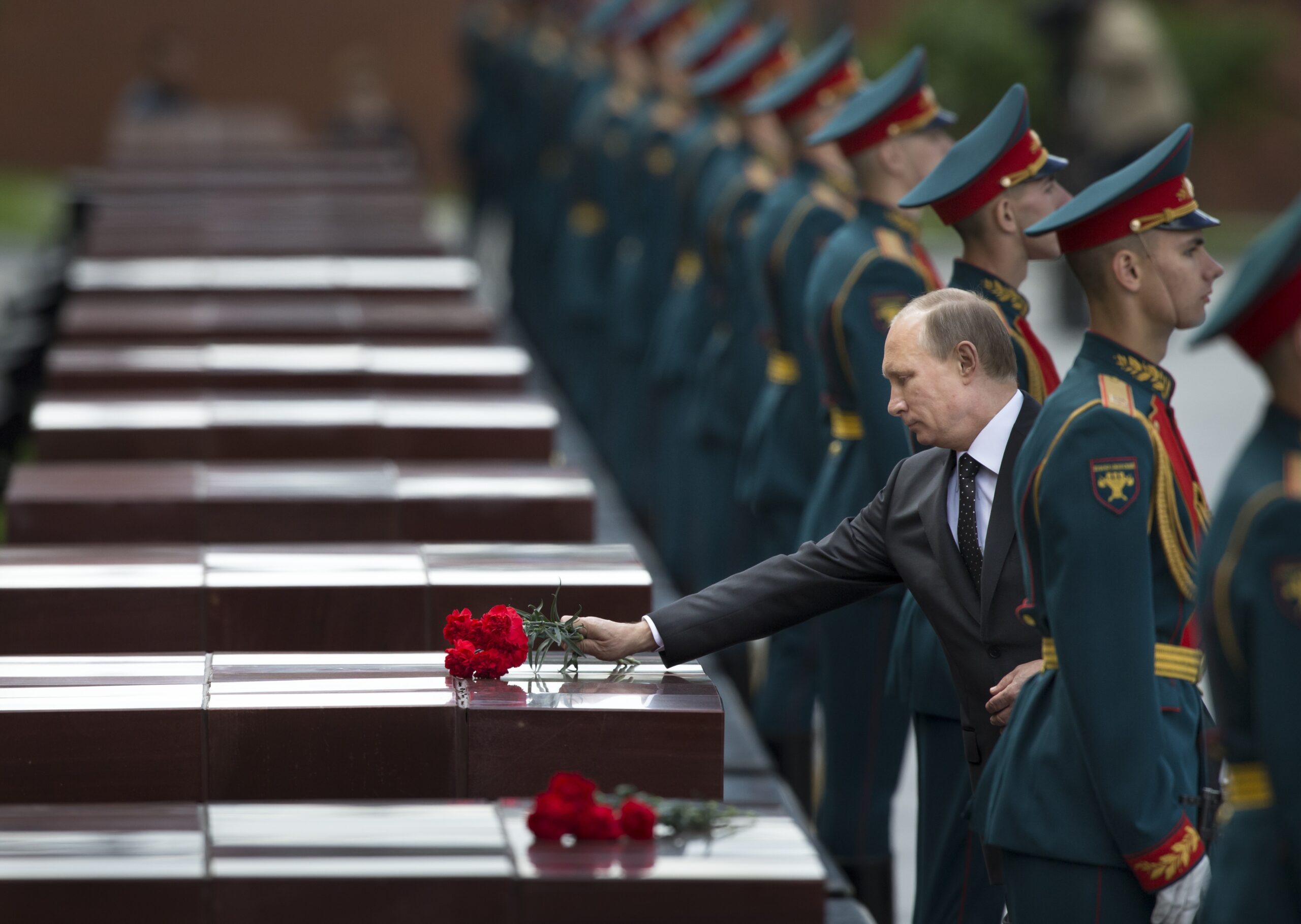 Russia’s Putin calls for compromise in Ukraine