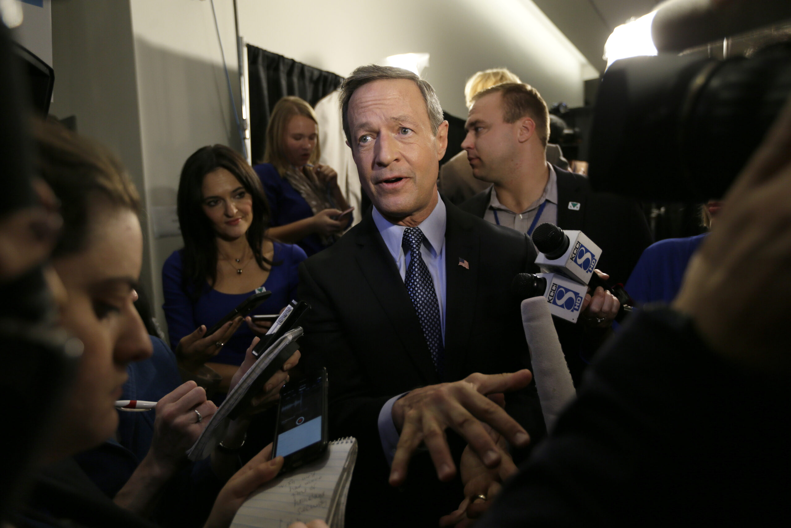 Reporters iced out at Democratic debate