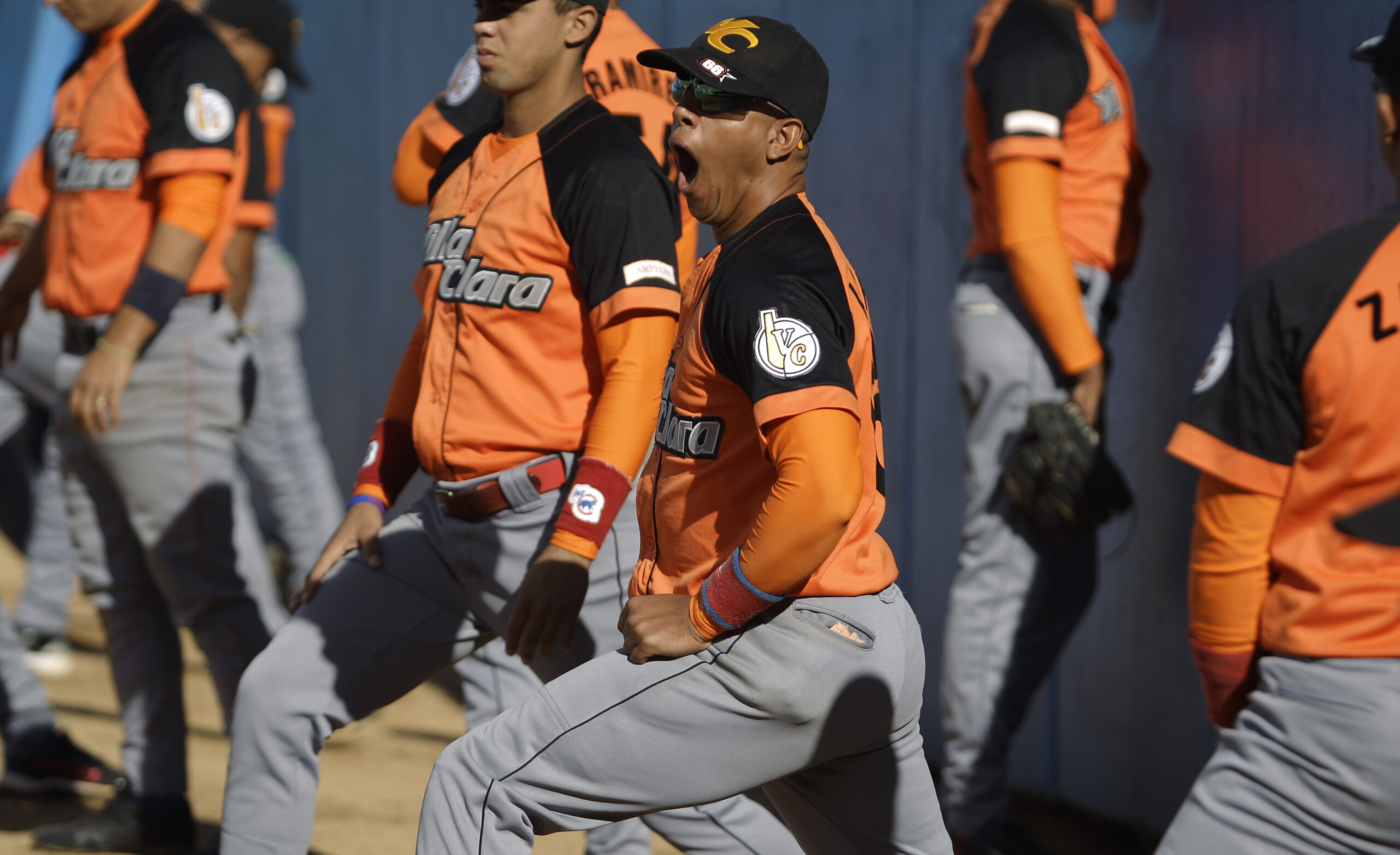 Cuba baseball player hit in face with bat in brawl