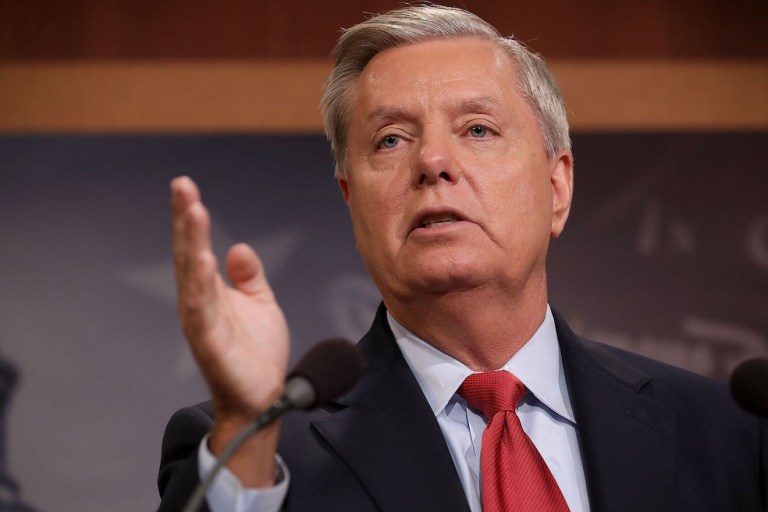 Trump Goes After Graham and Flake on Twitter
