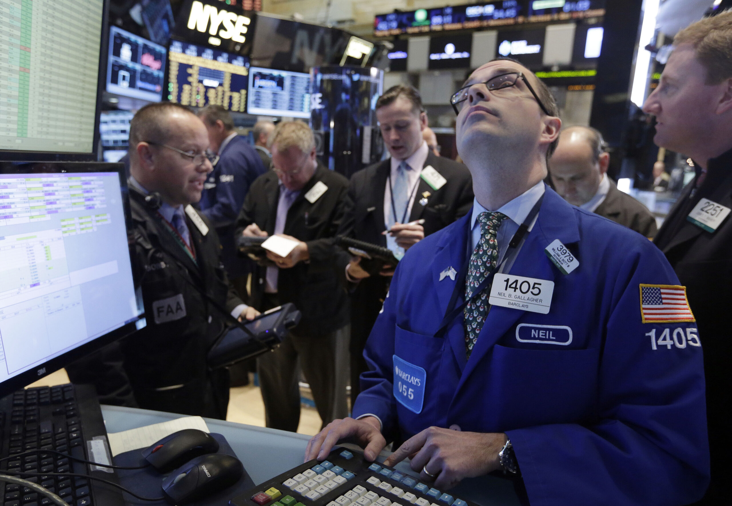 US stocks rise for second week as data bolsters growth optimism