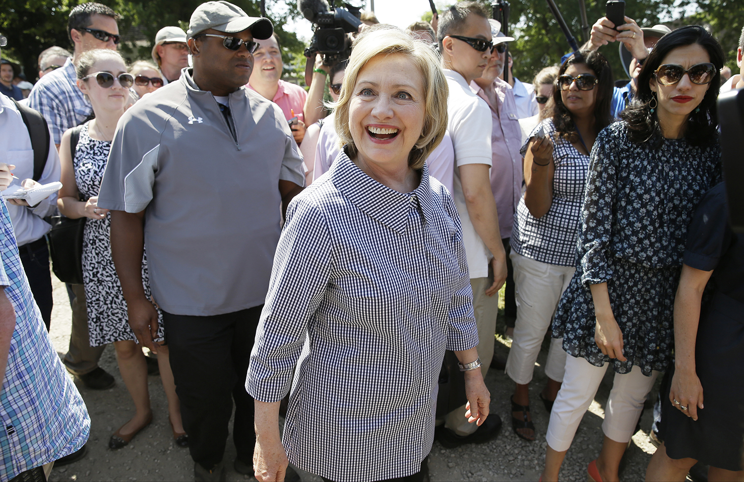 Pro-Sanders union switches to Clinton