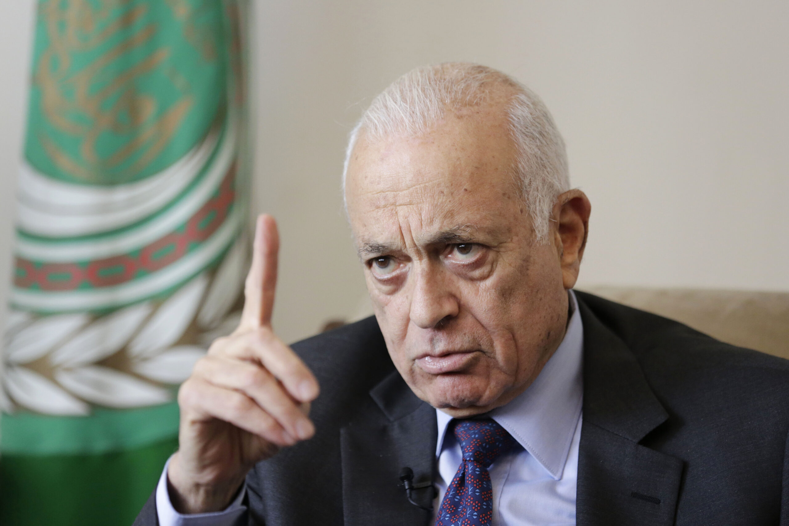 AP Interview: Arab League chief backs peace talks