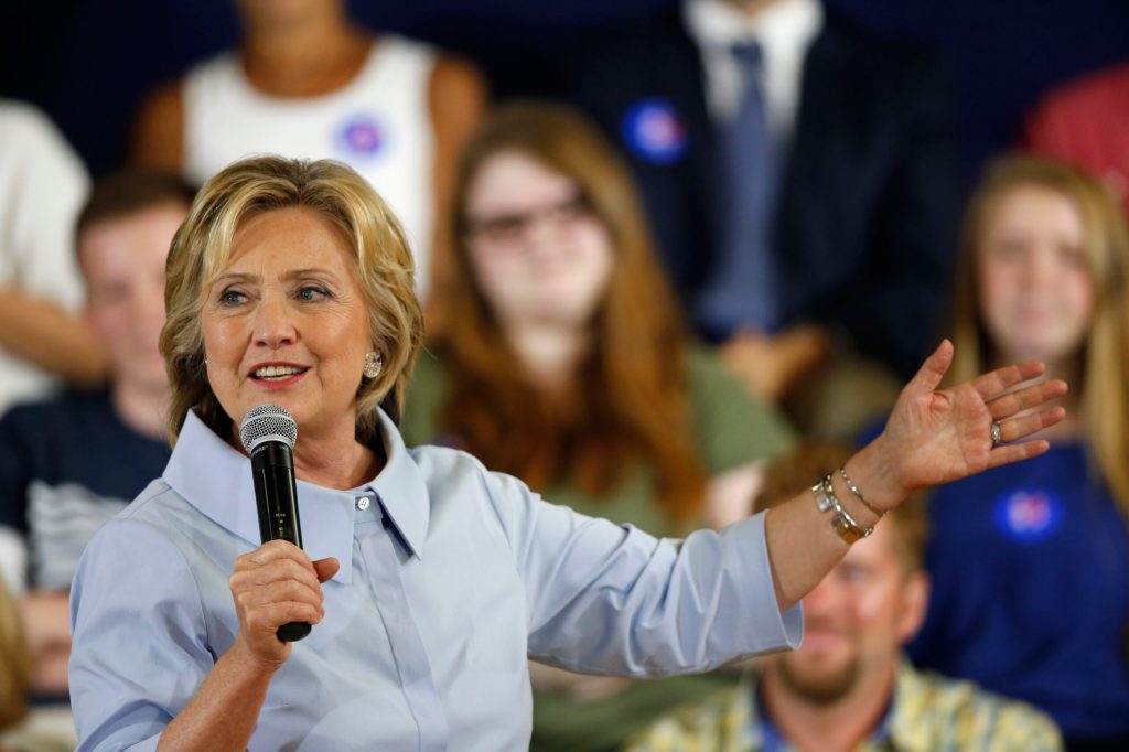 Poll: Clinton regains her footing among Democrats