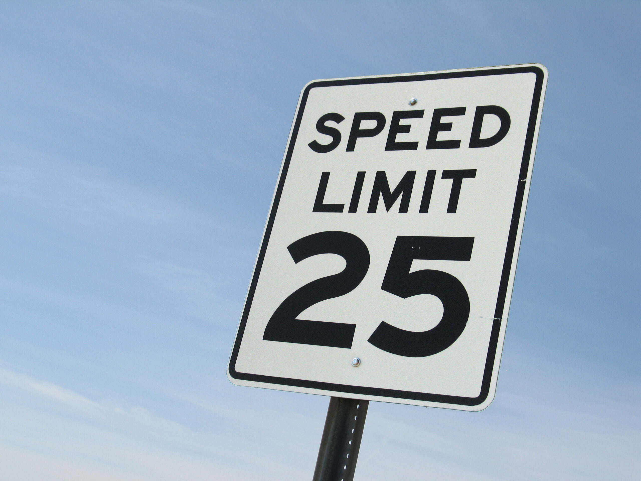Vince Gray raises speed limit on 5 more D.C. streets